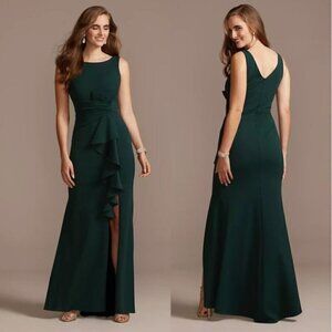 BETSY & ADAM Ruffle Bow Trumpet Gown in Pine Size US 4